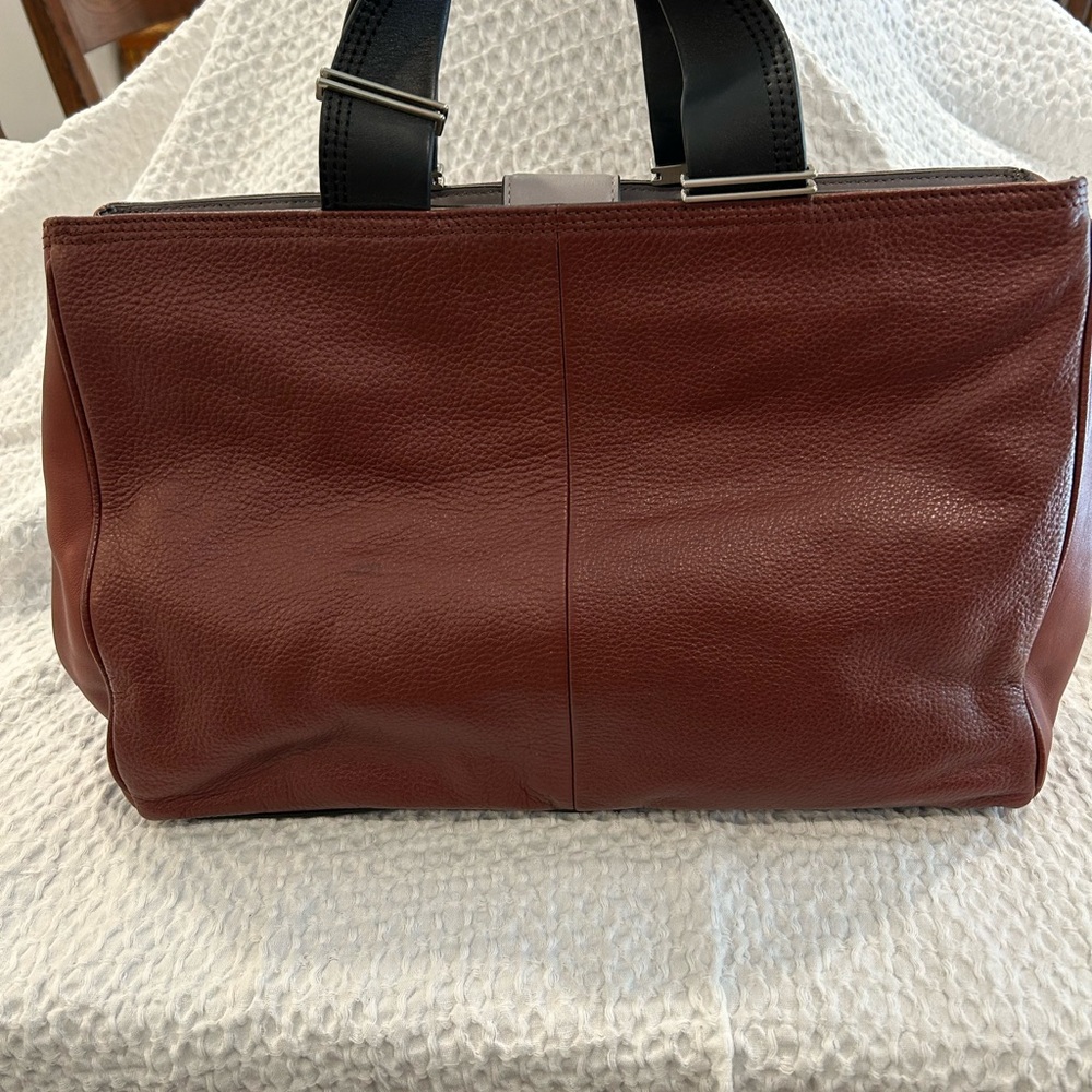 Pour La Victoire Brown Leather Tote Bag